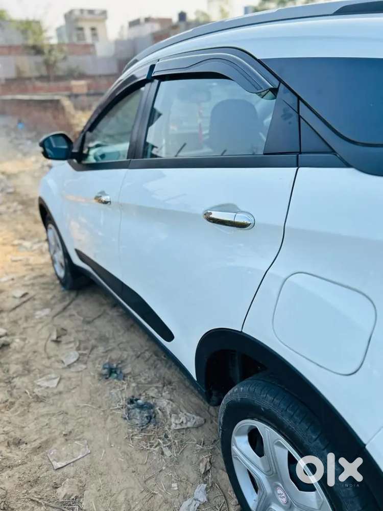 Tata Nexon 2023 Diesel 32000 Km Driven