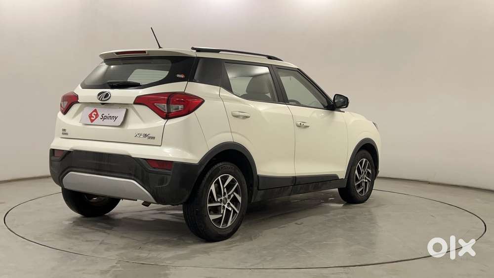 Mahindra Xuv300 W8 (o) 1.5 Diesel Amt, 2022, Diesel