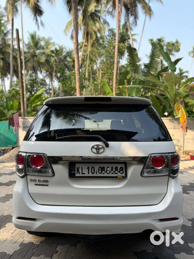 Toyota Fortuner Diesel 2014 At