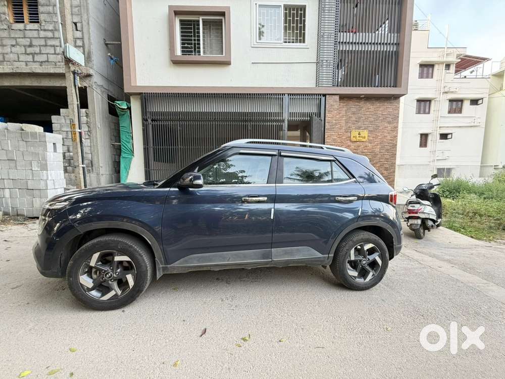 Hyundai Venue Petrol 2022