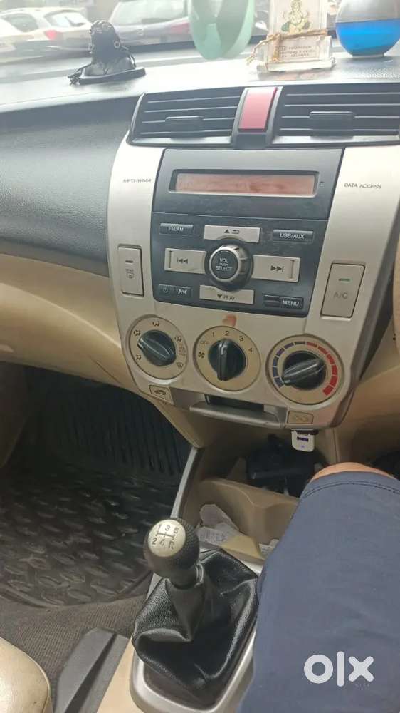 Honda City Zx Petrol 2010