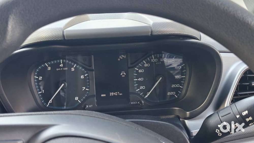 Tata Altroz, 2021, Petrol