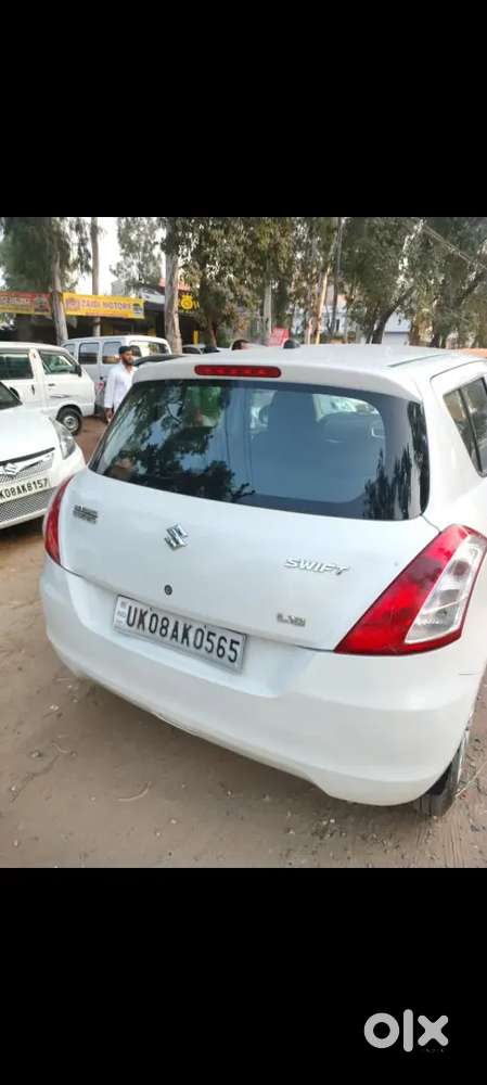 Maruti Suzuki Swift Lxi 2015 3rd Owner