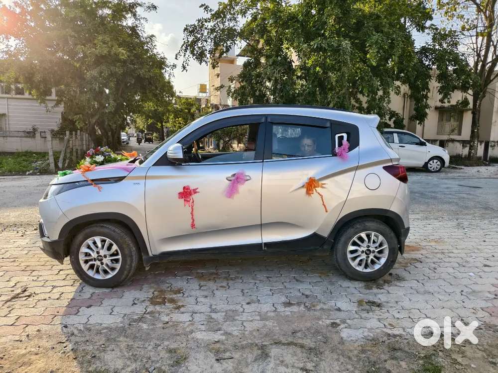 Mahindra Kuv 100 2016 Petrol Good Condition