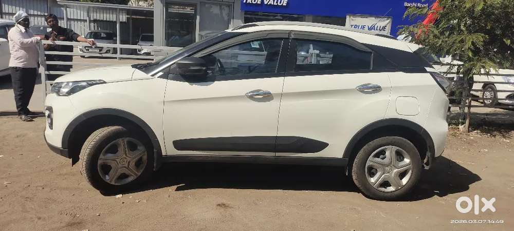 Tata Nexon 2024 Petrol Well Maintained