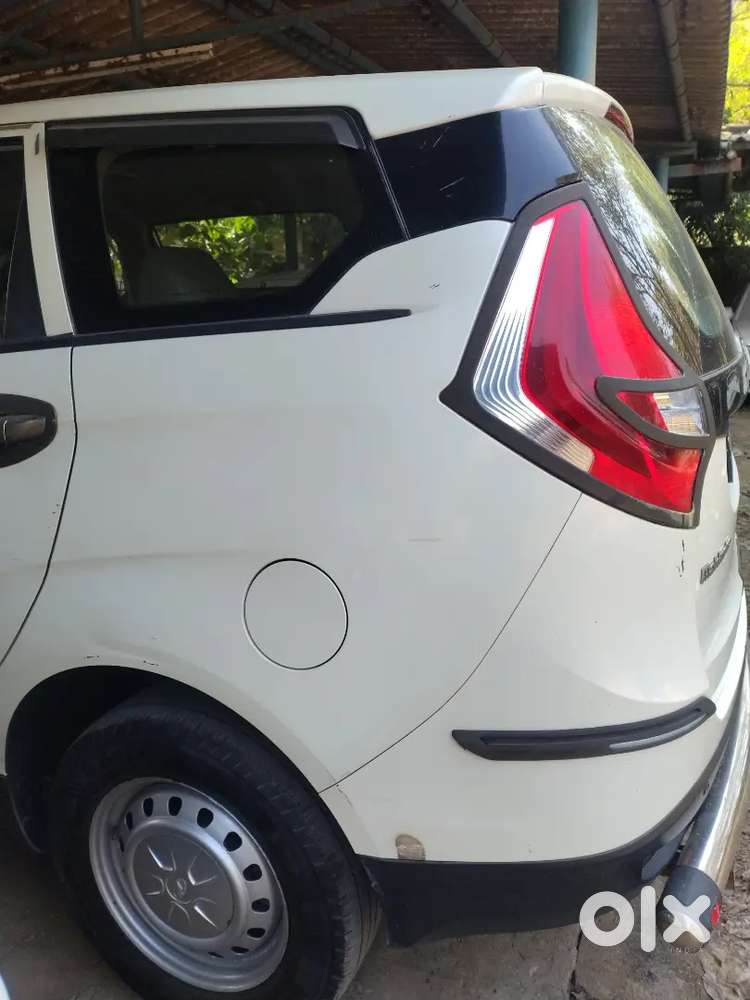 Mahindra Marazzo