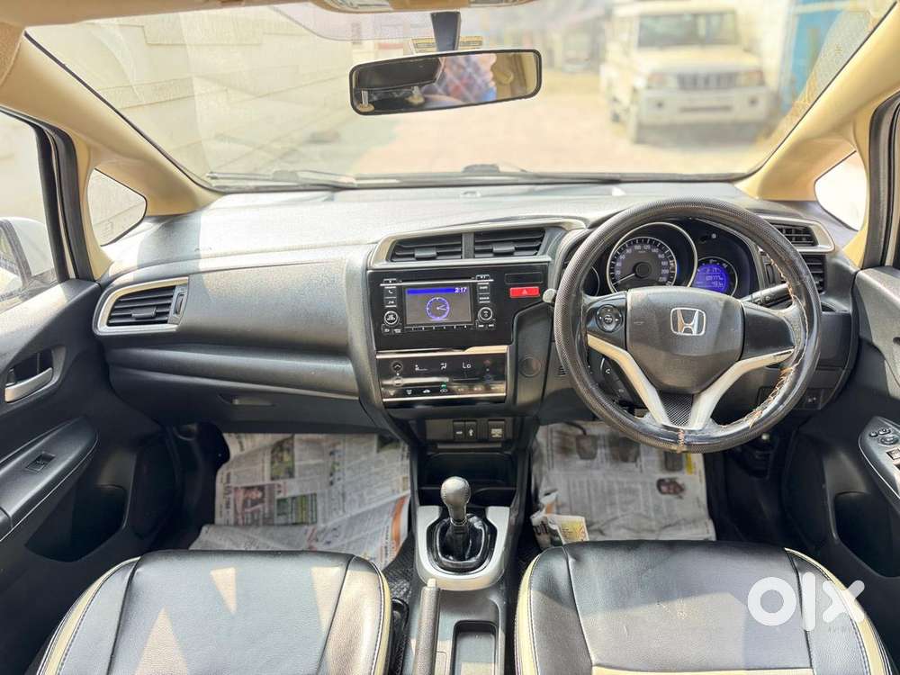 Honda Jazz V Mt Privilege, 2015, Petrol