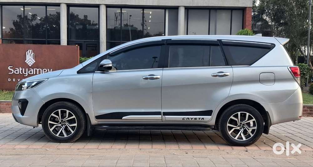 Toyota Innova Crysta 2.4 G Mt 8s, 2017, Diesel