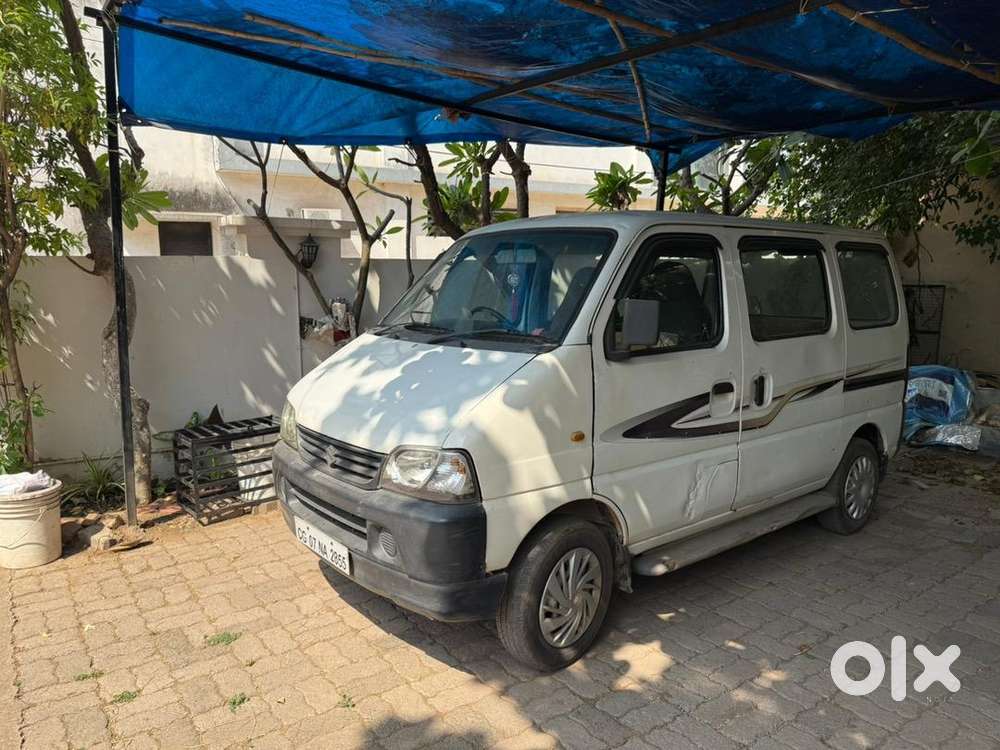 Maruti Suzuki Eeco 2011 Petrol 70000 Km Driven