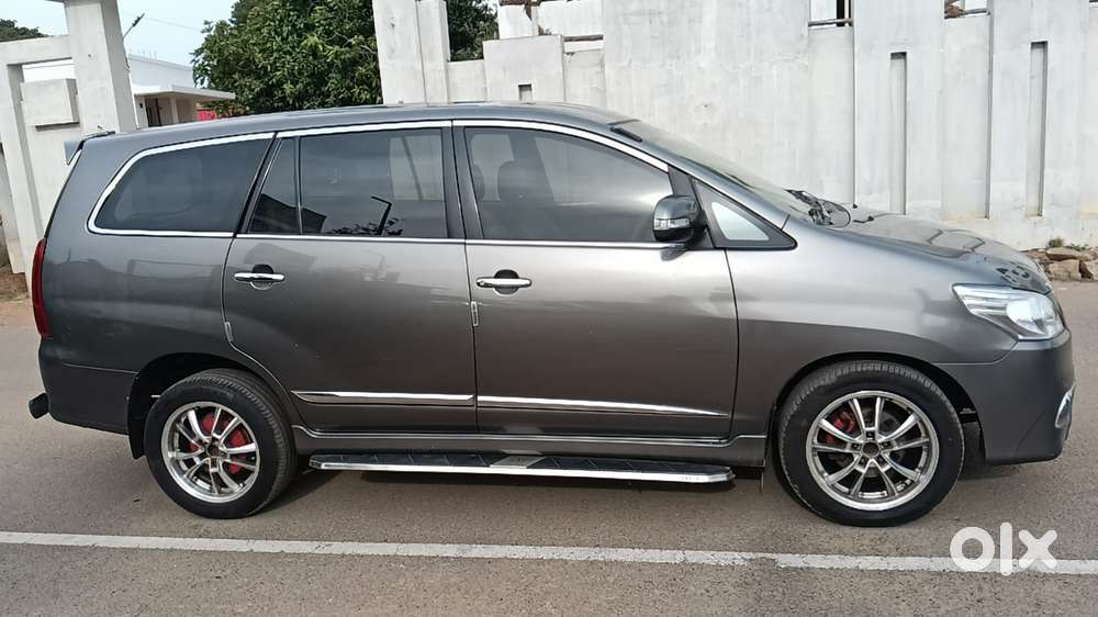 Toyota Innova 2.5 V 7 Str, 2011, Diesel