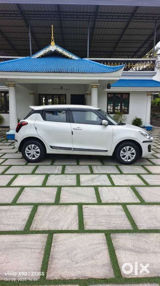 Maruti Suzuki Swift Amt Vxi, 2020, Petrol