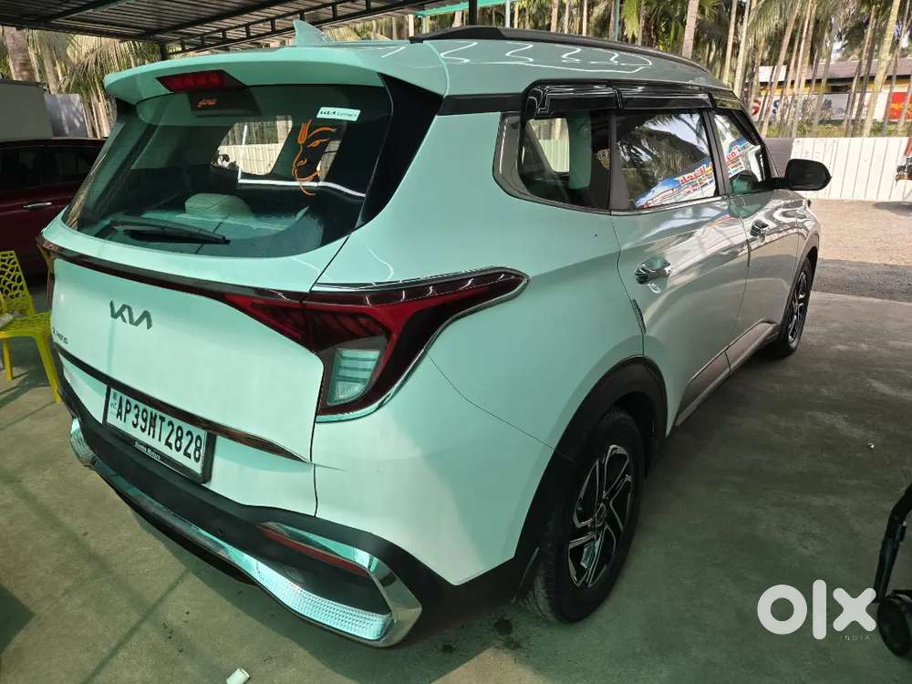 Kia Carens Luxury Plus, Top End Vehicle