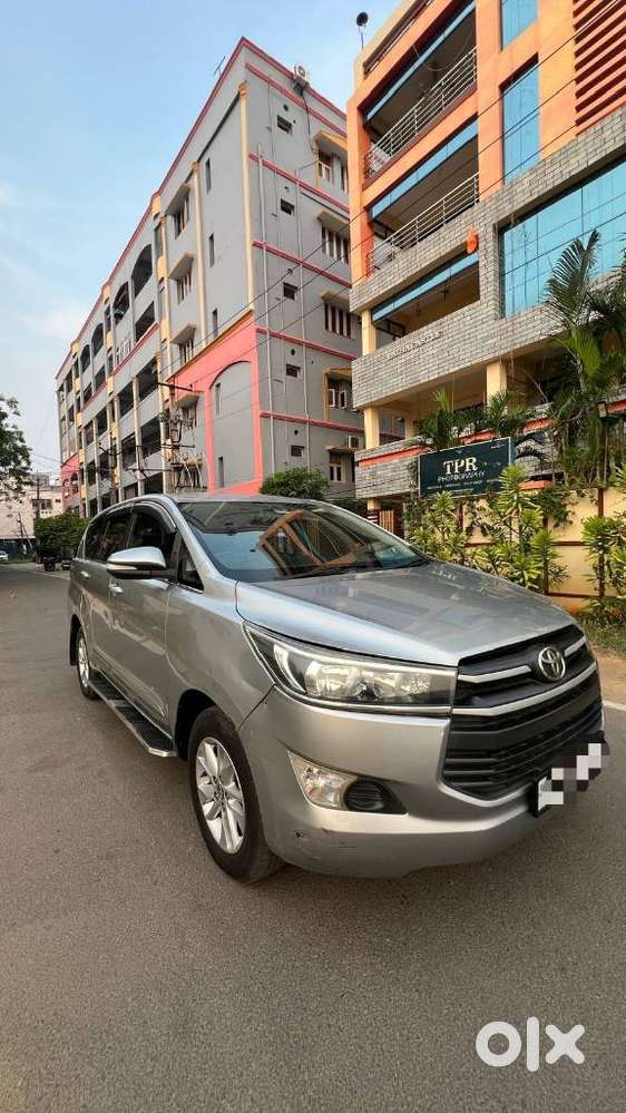 Toyota Innova Crysta 2.4 G Plus Mt 7 Str, 2017, Diesel