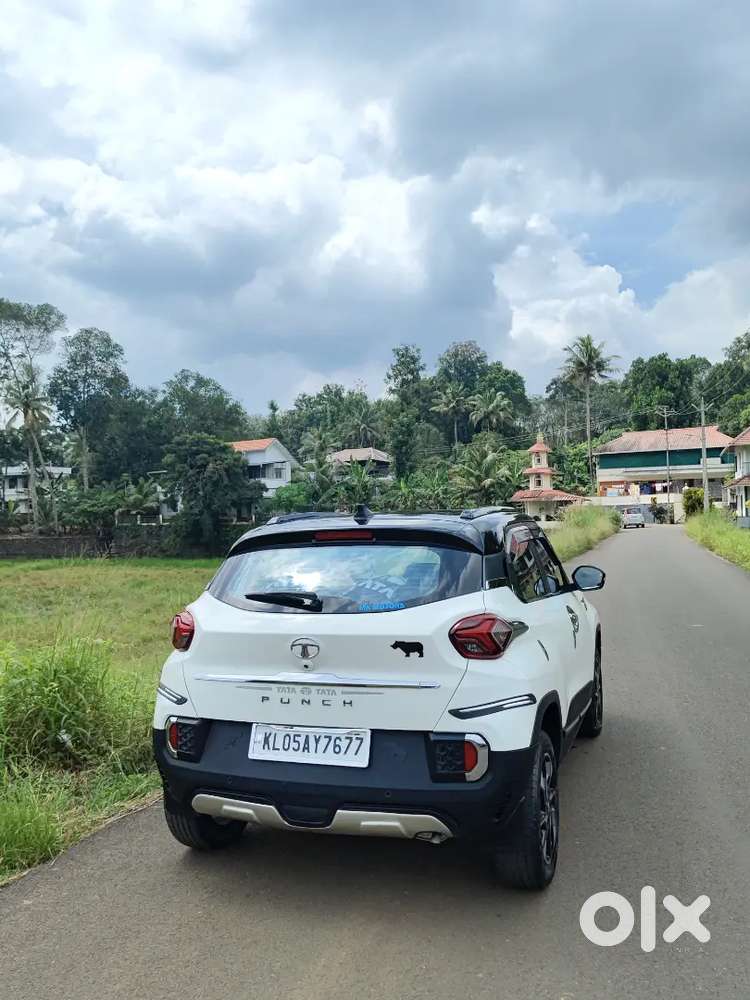 Tata Punch Creative Duel Tone (top End)2022 Petrol Well Maintained