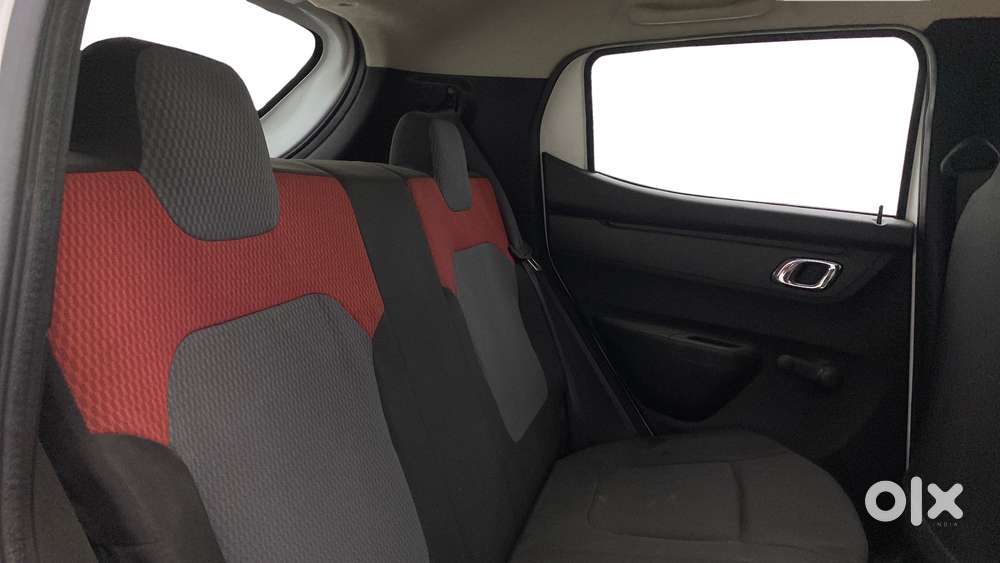 Renault Kwid 1.0 Rxt Amt Opt, 2018, Petrol