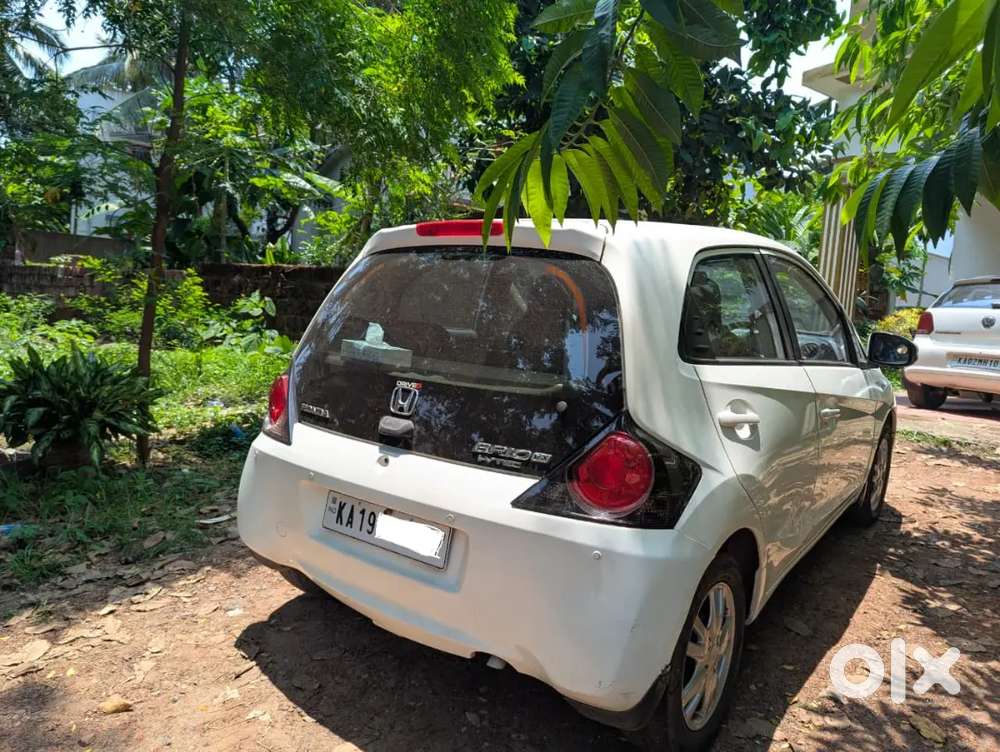 Honda Brio 2015 Petrol Well Maintained