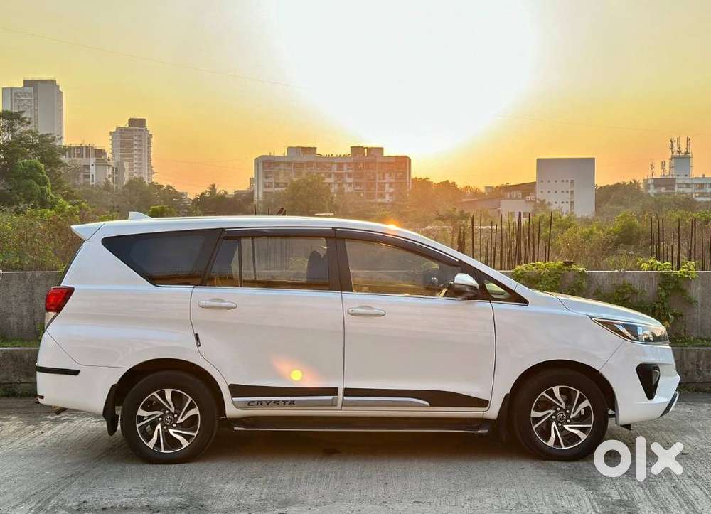 Toyota Innova Crysta 2.4 G Mt 8s, 2021, Diesel