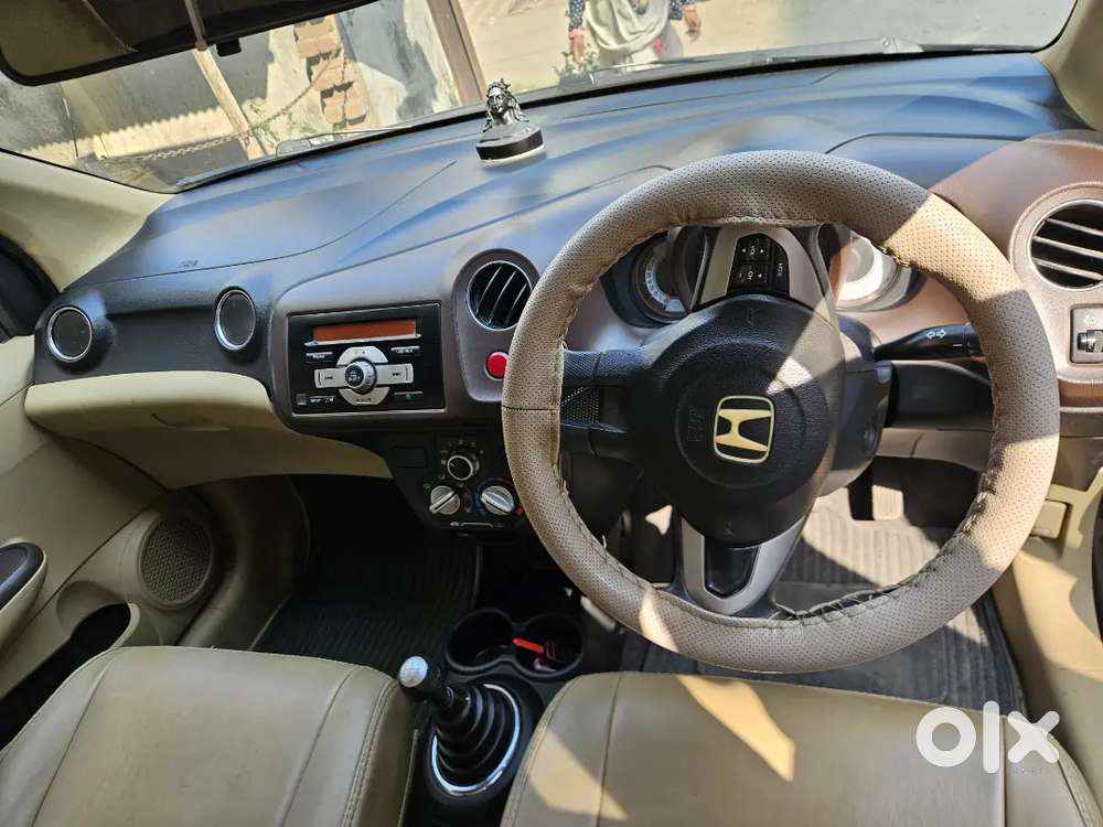 Honda Brio Mt 2012