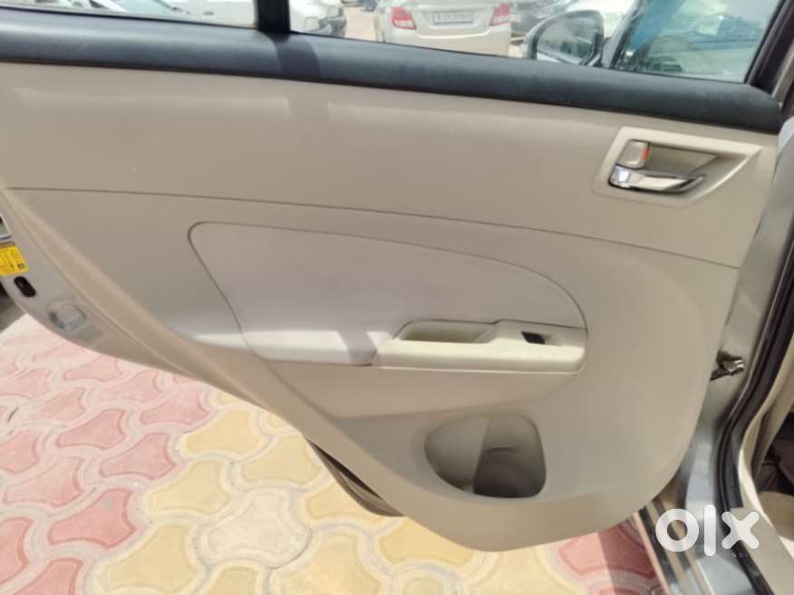 Maruti Suzuki Swift Dzire Vxi(o) Mt, 2013, Petrol