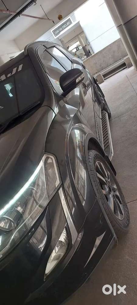 Mahindra Xuv500 Single Owner, New Tyres Best Condition