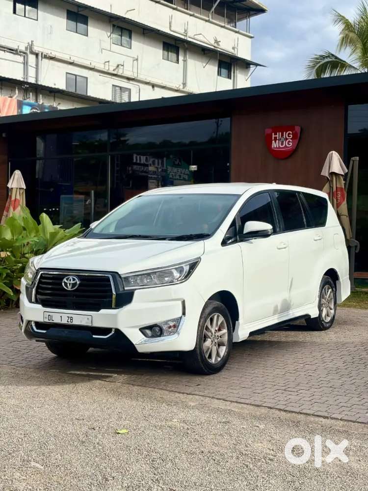 Toyota Innova Crysta 2017 Diesel 22300 Km Driven