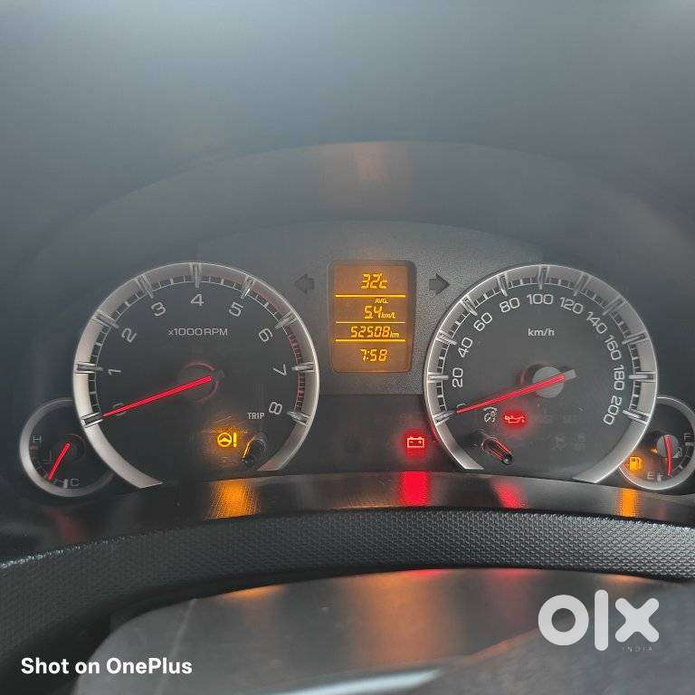 Maruti Suzuki Swift Zxi, 2014, Petrol