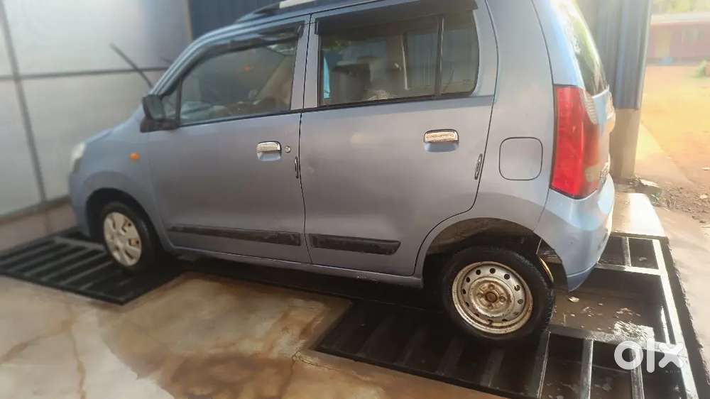 Maruti Suzuki Wagon R 1.0 2011