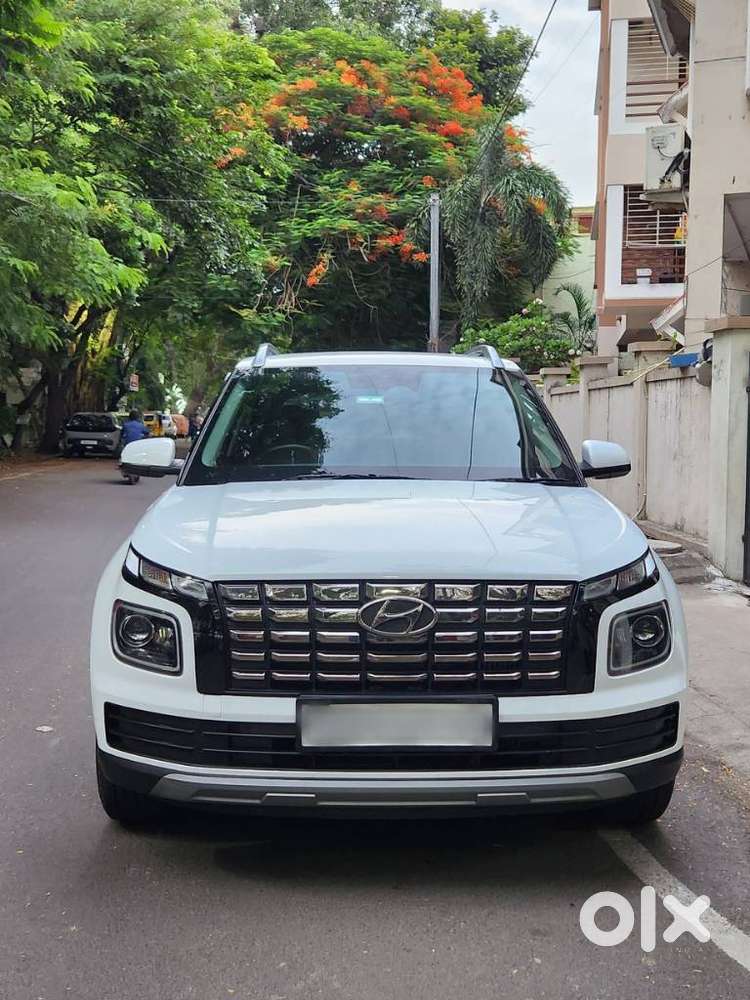 Hyundai Venue 1.0 Sx (o) Turbo Dct, 2024, Petrol
