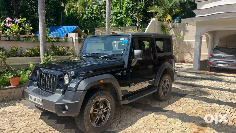 Mahindra Thar Petrol 2022