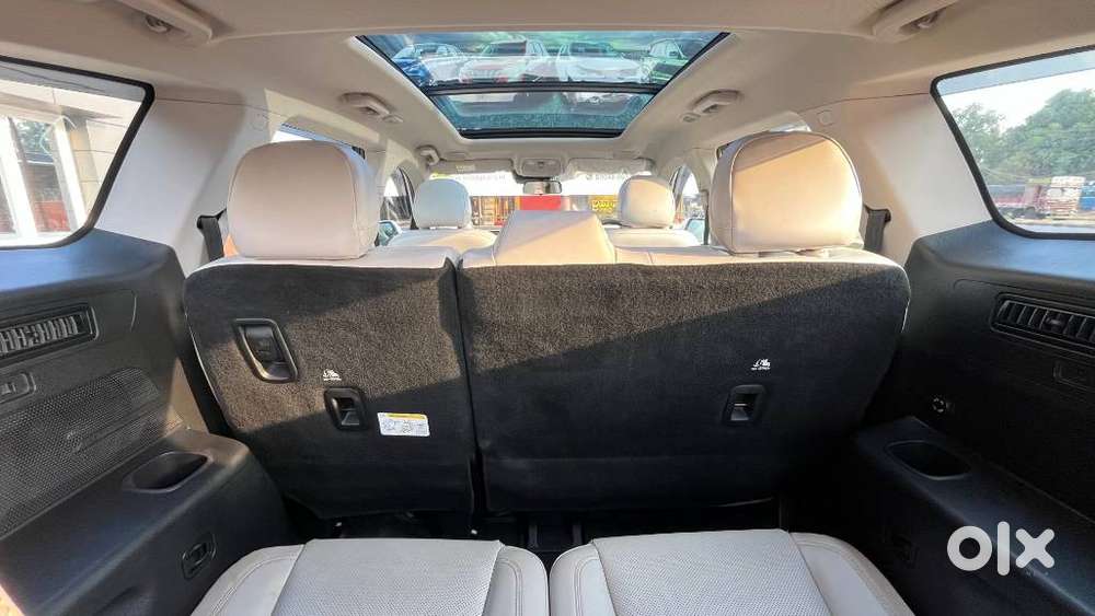 Mahindra Xuv700 2.2 Ax 7 Diesel Mt Luxury Pack Str, 2023, Diesel