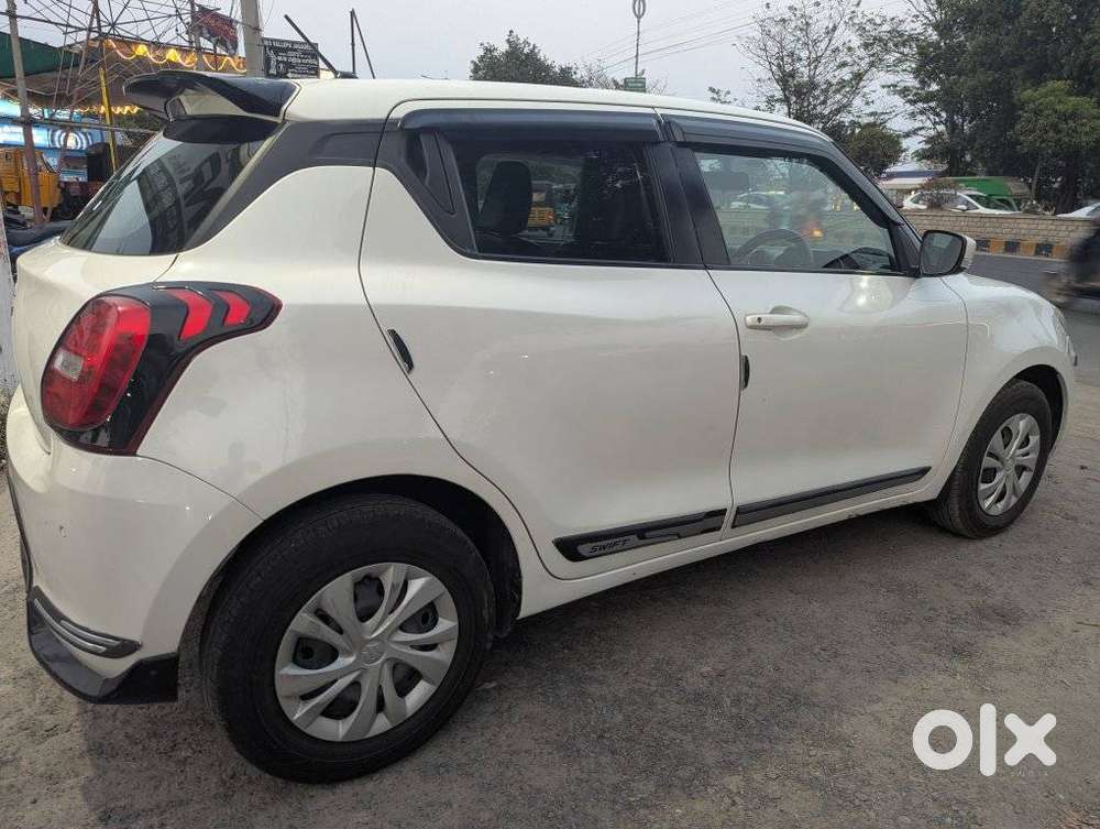 Maruti Suzuki Swift Vxi Abs Bsiv, 2021, Petrol