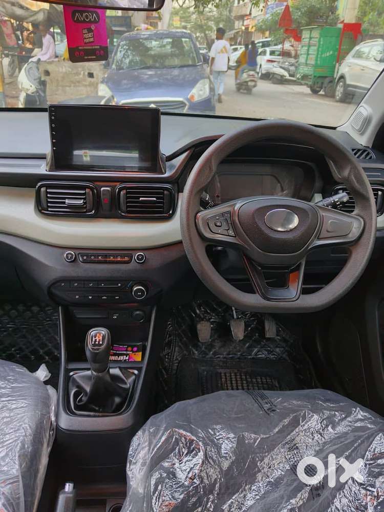 Tata Punch Accomplished  Dazzle S Cng, 2024, Petrol