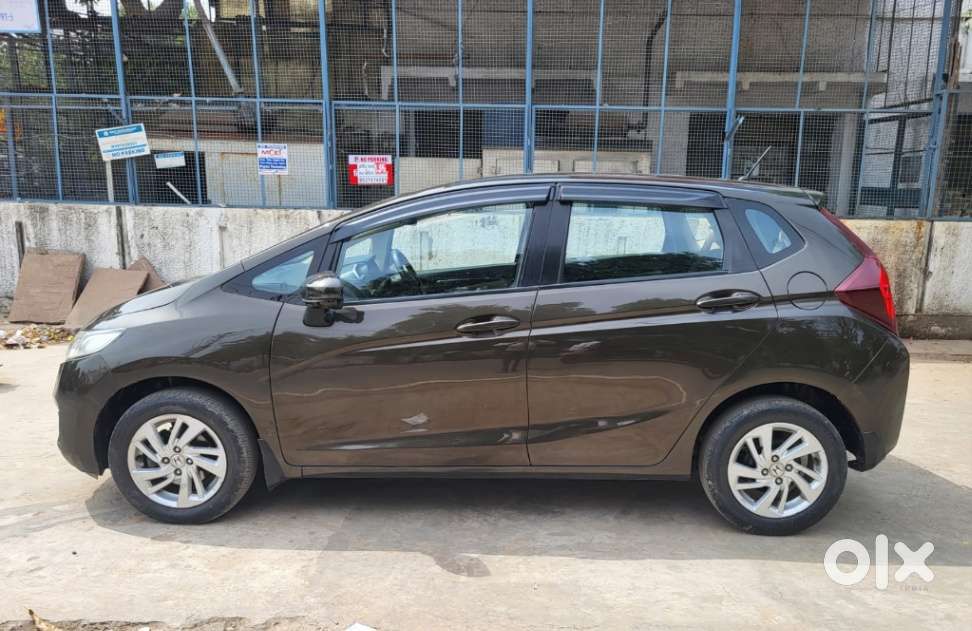 Honda Jazz V Mt Privilege, 2017, Petrol