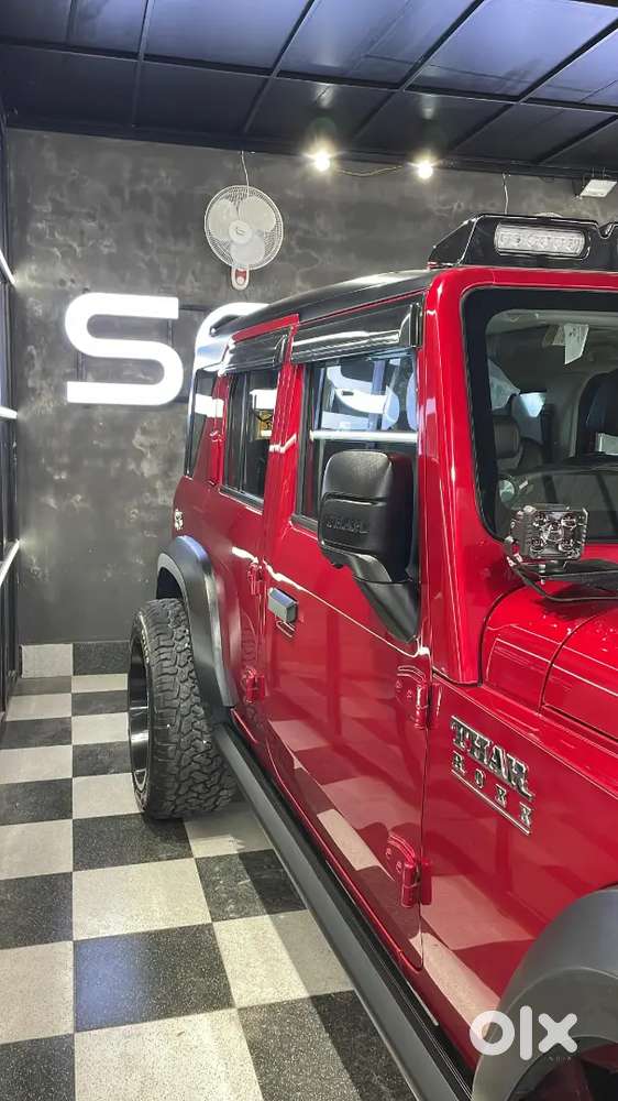 Mahindra Thar Roxx 2025