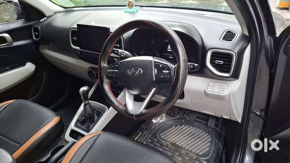 Hyundai Venue 1.2 S Plus, 2022, Petrol