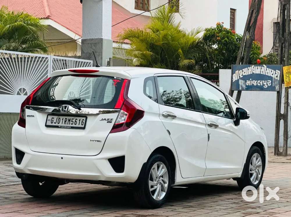 Honda Jazz Automatic Less Driven 2015 Model Lady Doctor Driven