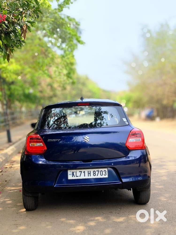 Maruti Suzuki Swift Vxi + Manual, 2021, Petrol