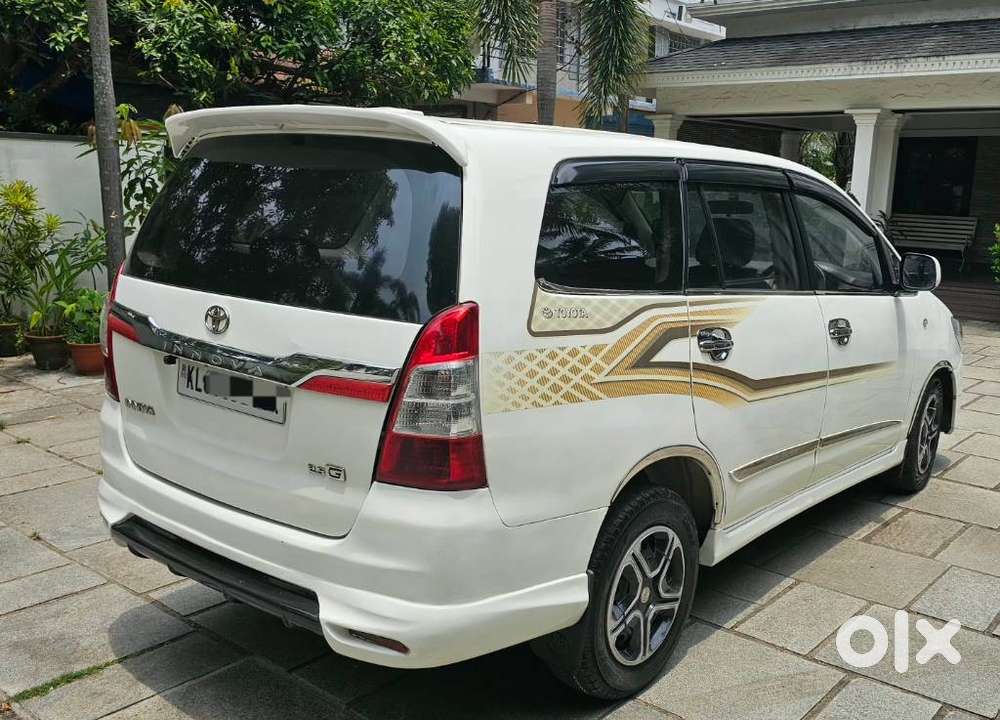 Toyota Innova 2.5 G (diesel) 8 Seater, 2013, Diesel