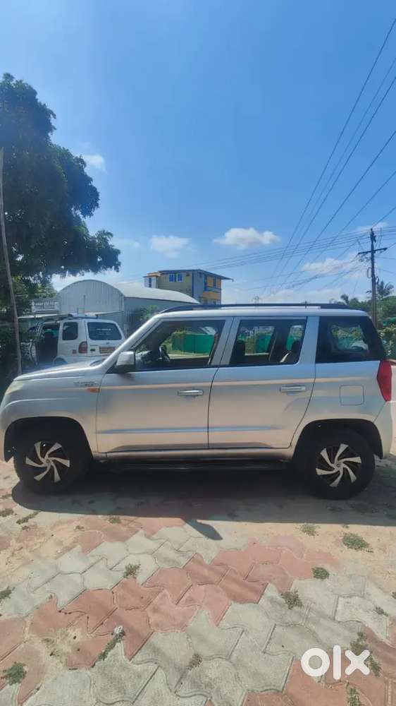 Mahindra Tuv 300 2017 Diesel Plus - Dl Registered
