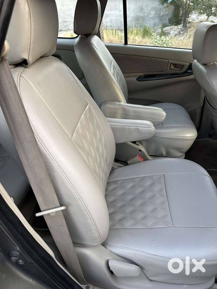 Toyota Innova 2.5 G (diesel) 7 Seater, 2013, Diesel
