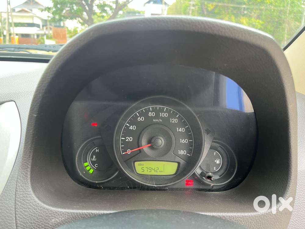 Hyundai Eon Era +, 2017, Petrol