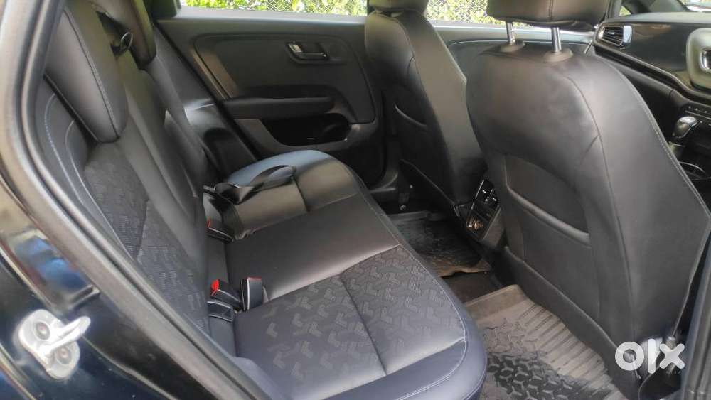 Tata Altroz 1.2 Xz Plus Dark Edition, 2023, Petrol