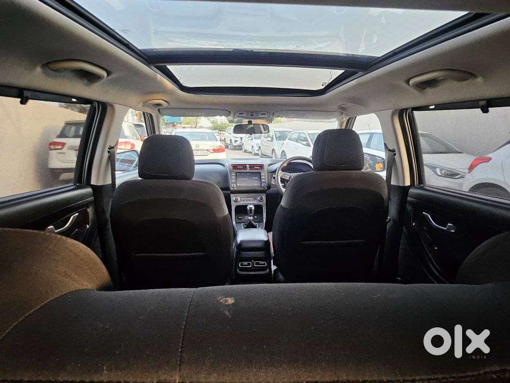 Hyundai Creta 1.5 S Plus Knight Petrol Dual Tone, 2023, Petrol