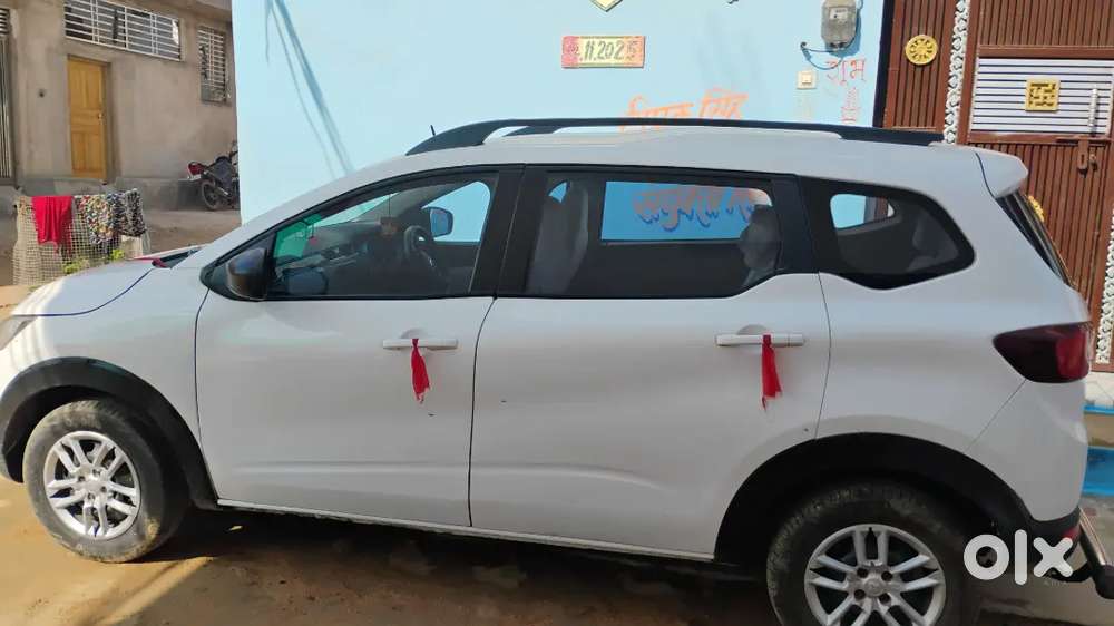 Renault Triber 2022 Cng & Hybrids Well Maintained