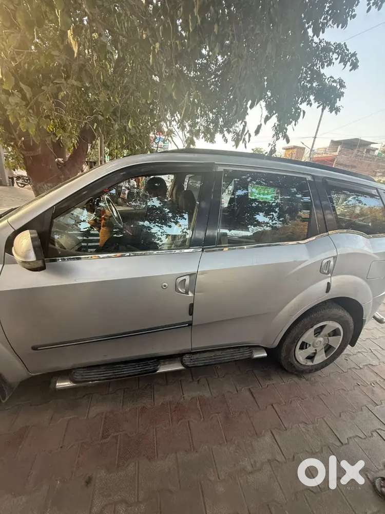 Mahindra Xuv500 2014 Diesel 165000 Km Driven