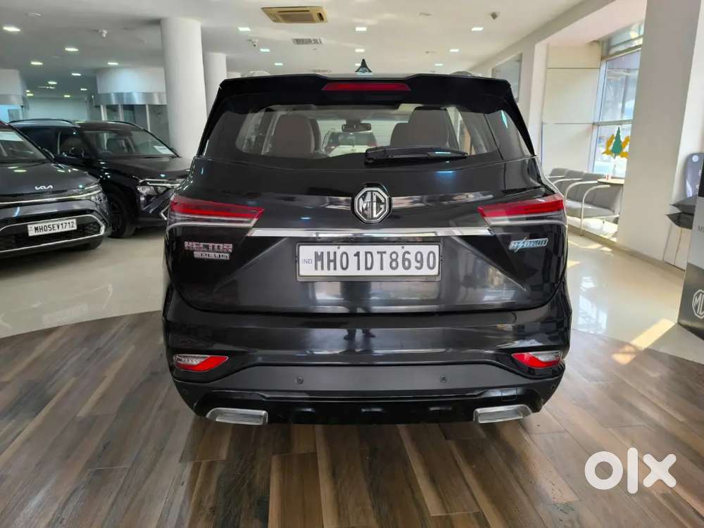 Mg Hector Plus 2021 Petrol 21000 Km Driven