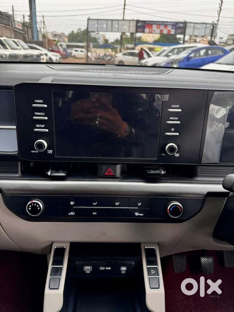 Kia Carens Clavis G 1.5 6mt Hte(o) 7-seater, 2025, Petrol