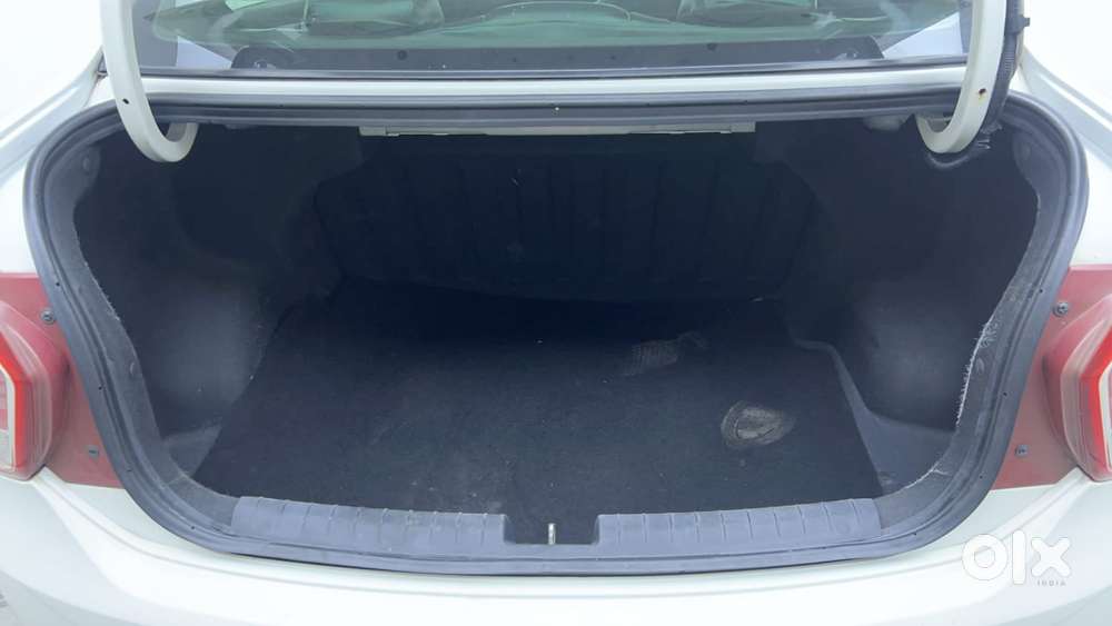 Hyundai Xcent 1.2 Vtvt Sx Option, 2015, Petrol