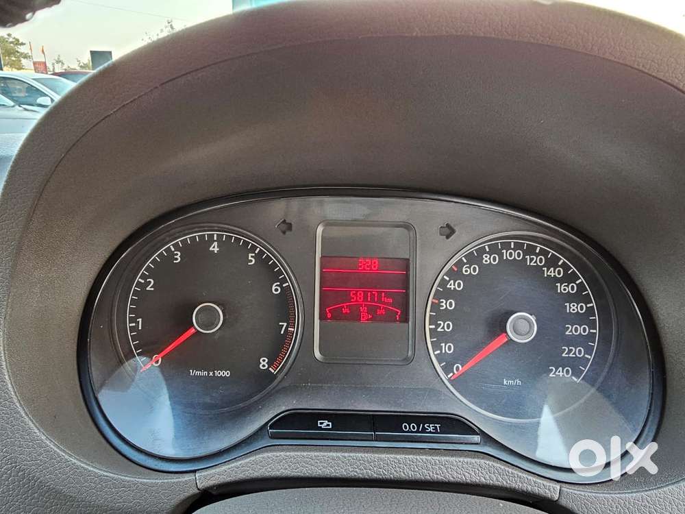 Volkswagen Vento 1.5 Highline Plus At 16 Alloy, 2012, Petrol
