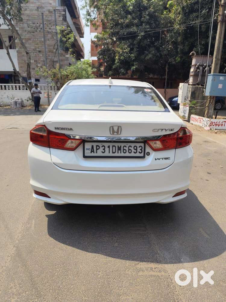 Honda City 1.5 V 4th Gen I-vtec Mt, 2016, Petrol